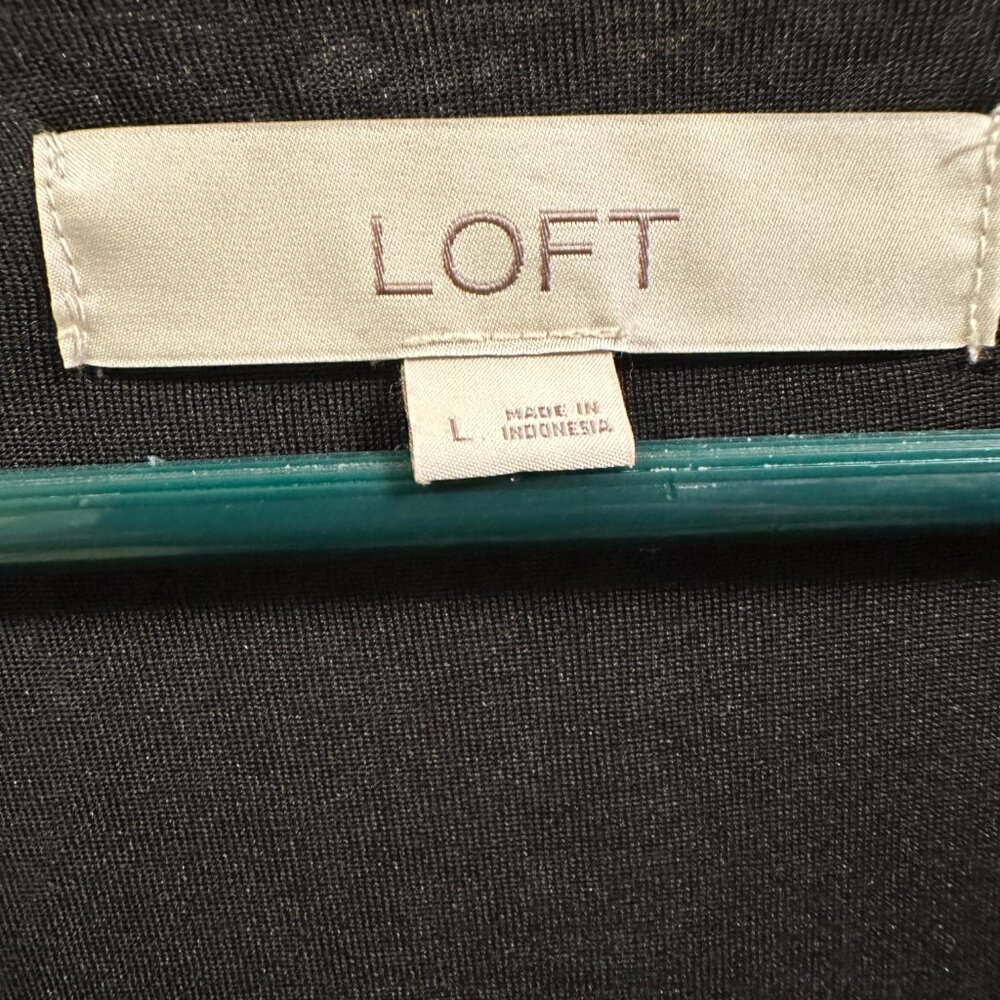 Loft Floral Wrap Dress, L. Soft & Comfortable - Picture 7 of 8